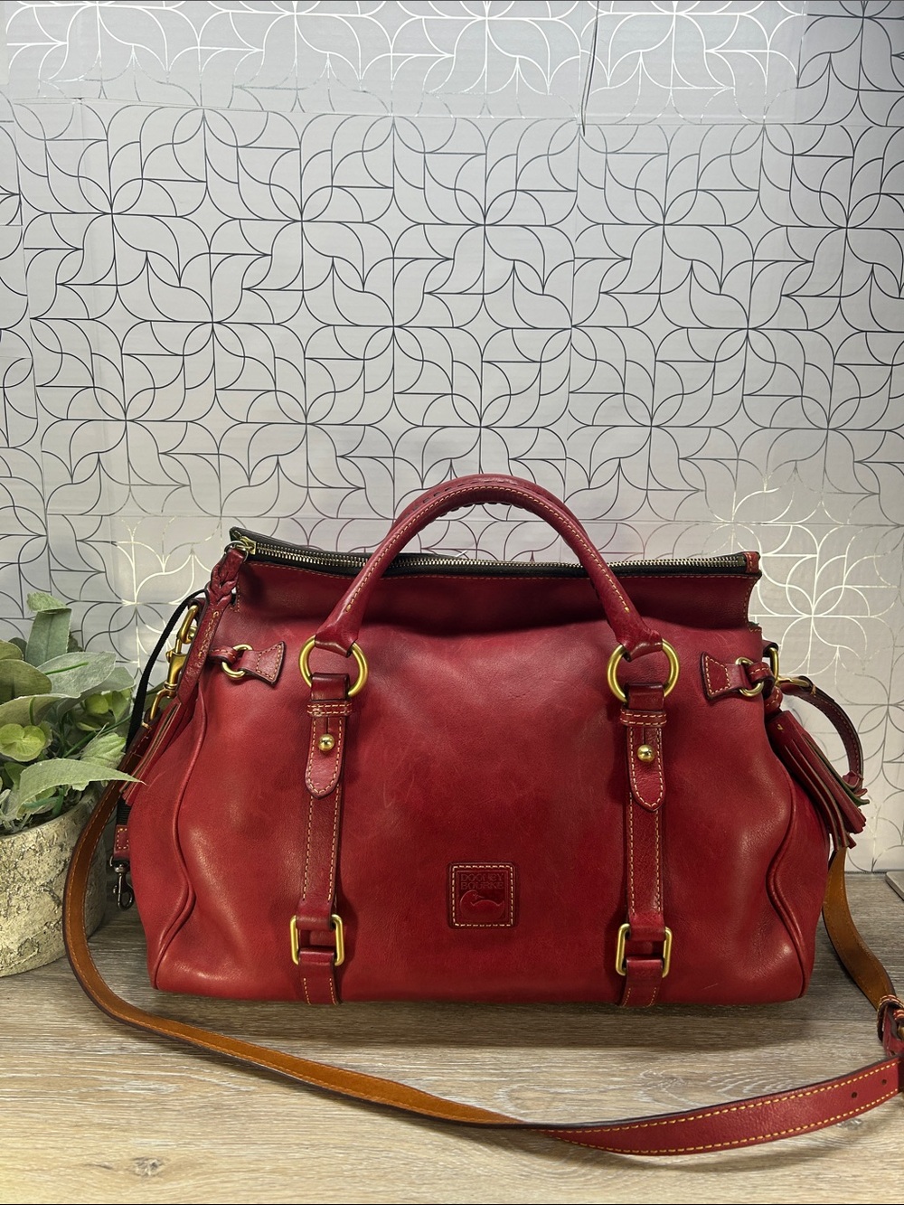 4191 Dooney & Bourke red Florentine leather satchel, large 864191